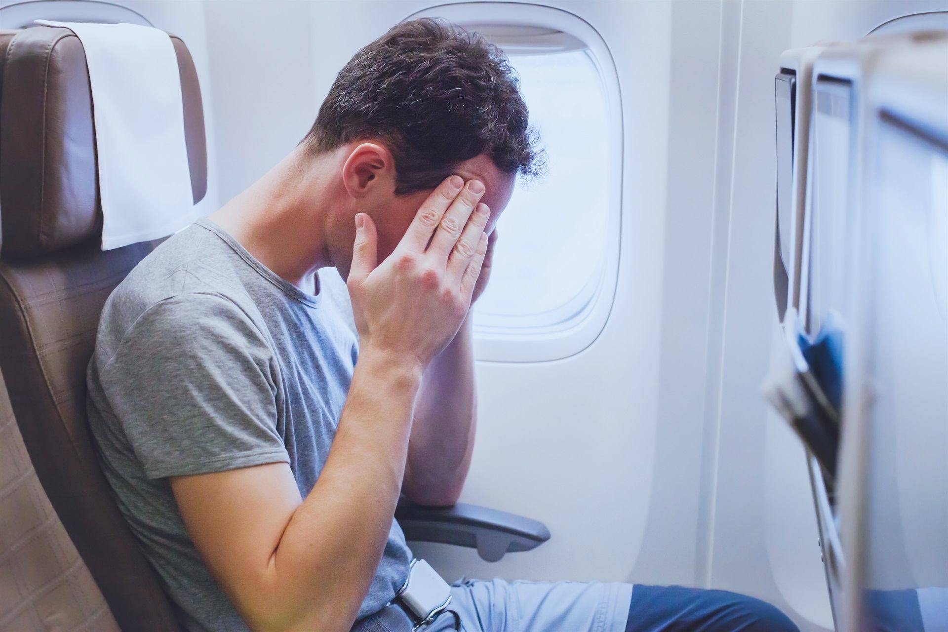 Советы психотерапевта: как перестать бояться летать на самолете