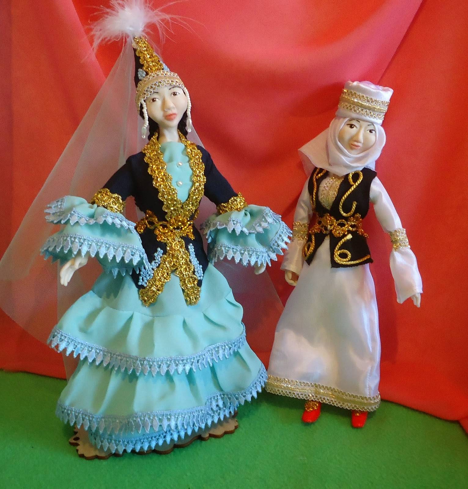 Кукла в казахской национальной одежде
