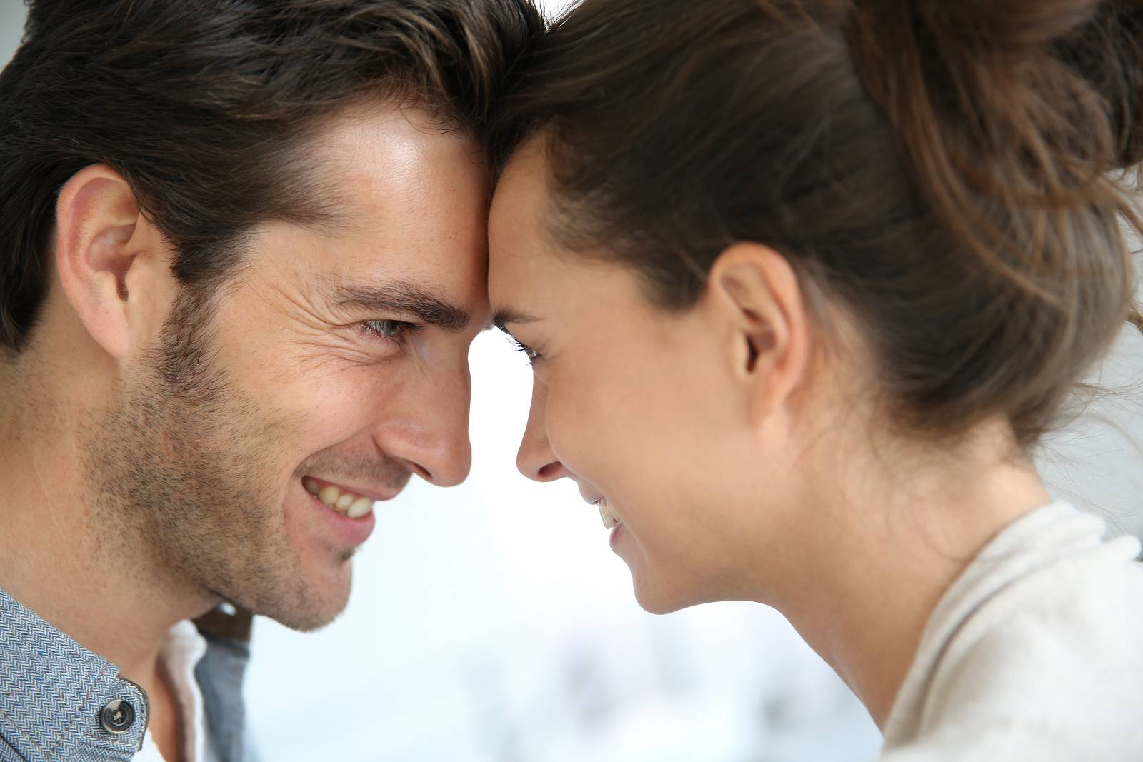 Психология любви: как ведет себя мужчина, когда влюблен?