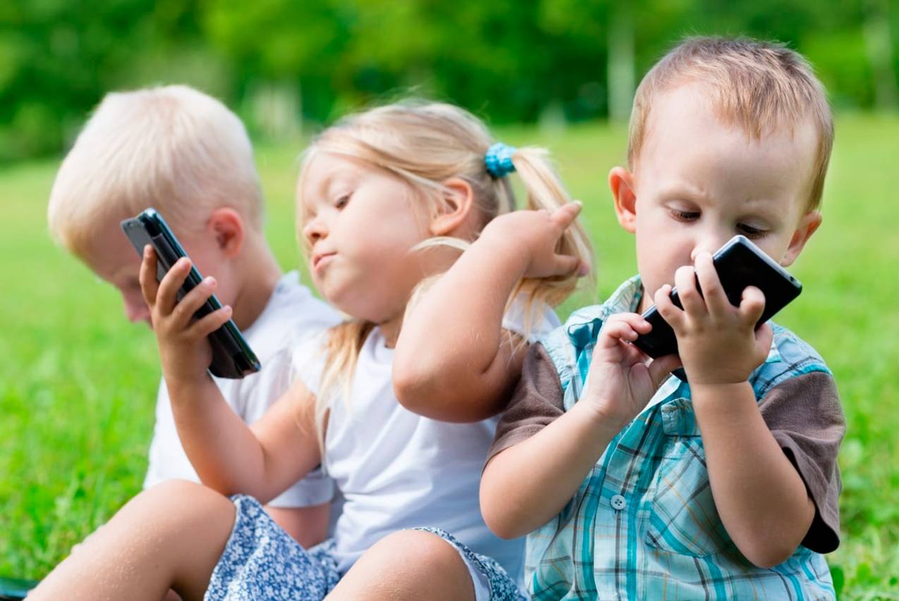 Влияние гаджетов на детей - польза и вред телефонов и планшетов дл малышей - agulife.ru