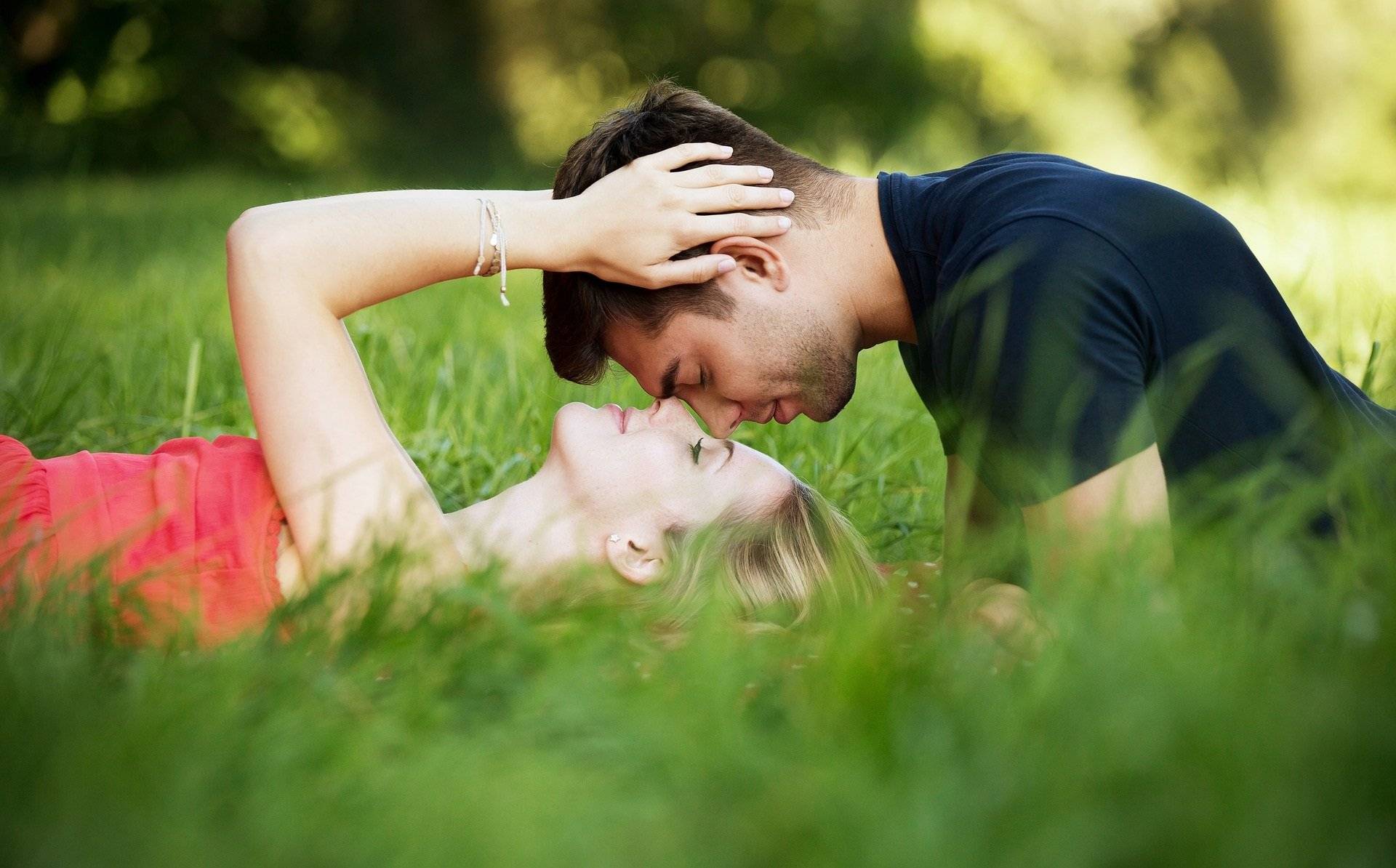 Признаки любви мужчины к женщине — как понять, что тебя любят?