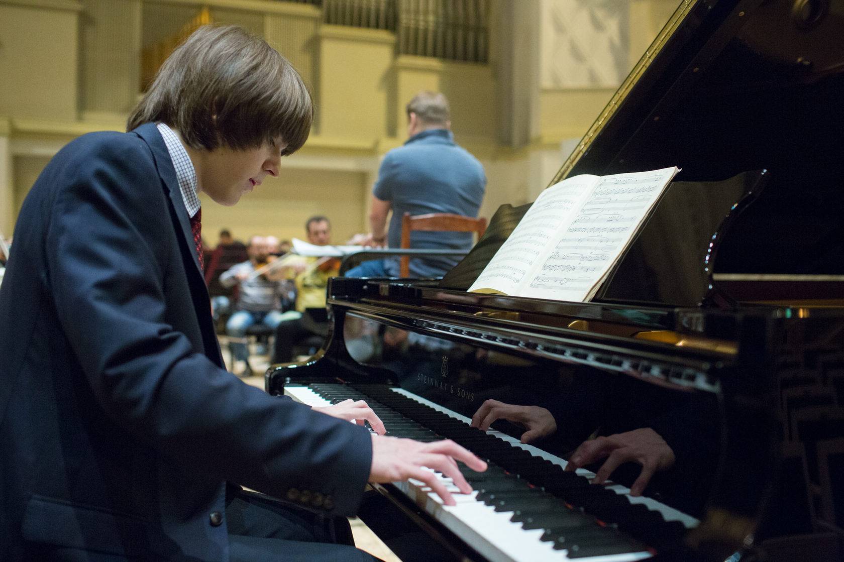 Международный конкурс молодых пианистов grand piano competition