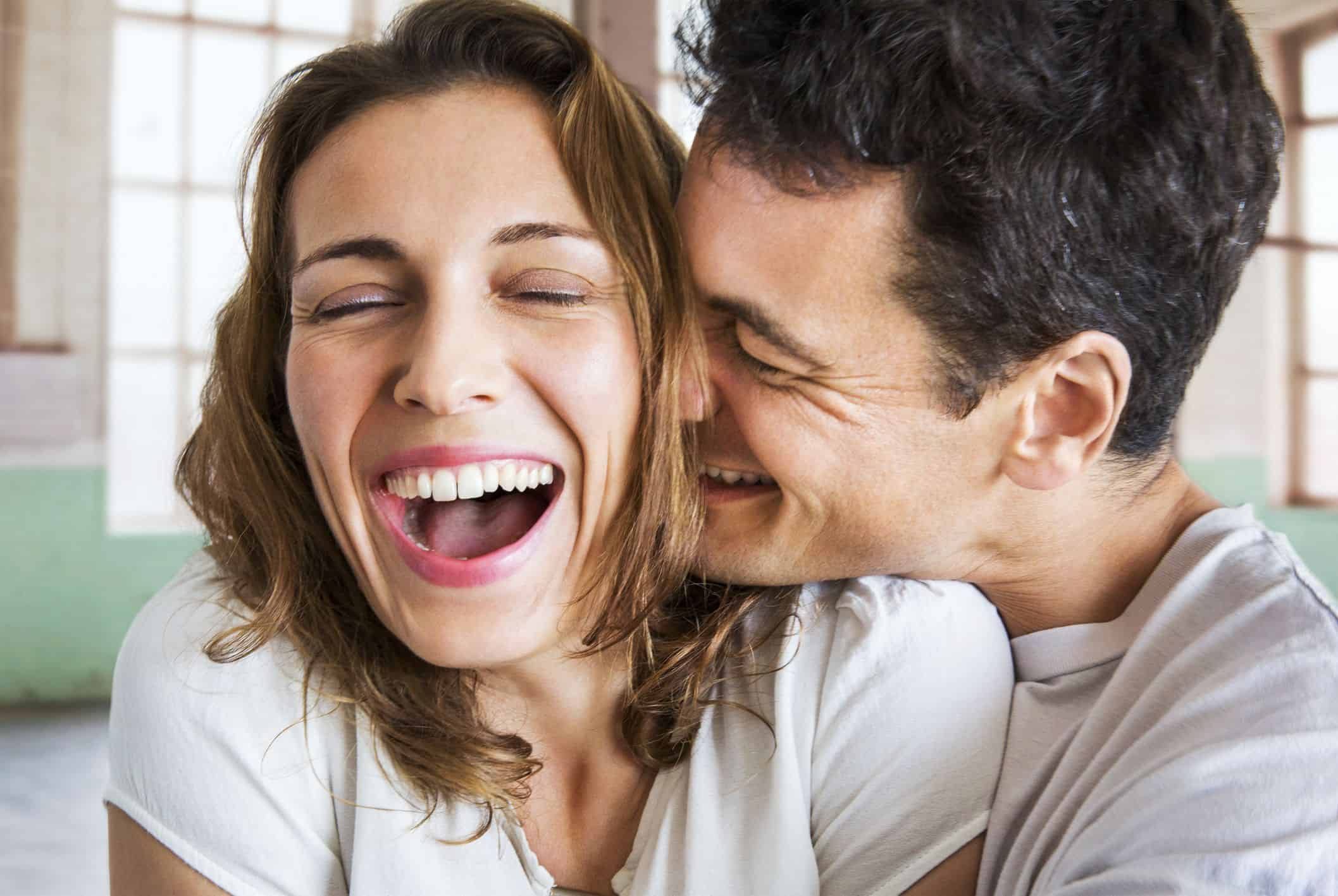 Как сохранить отношения на расстоянии с парнем и страсть – советы психолога