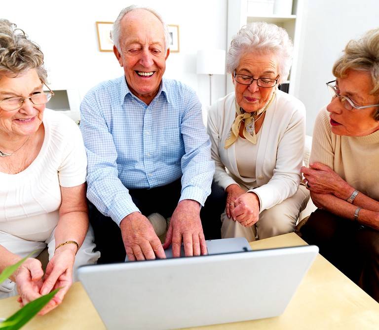 Пожилые люди в современном обществе | долгожители