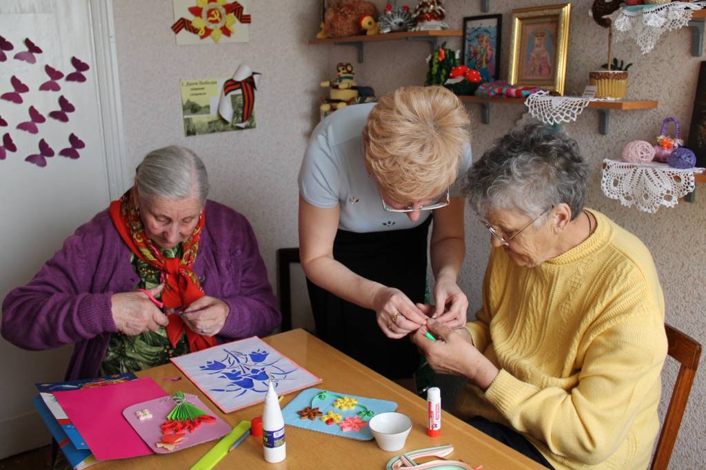 Вязание как метод арт-терапии в работе с пожилыми людьми