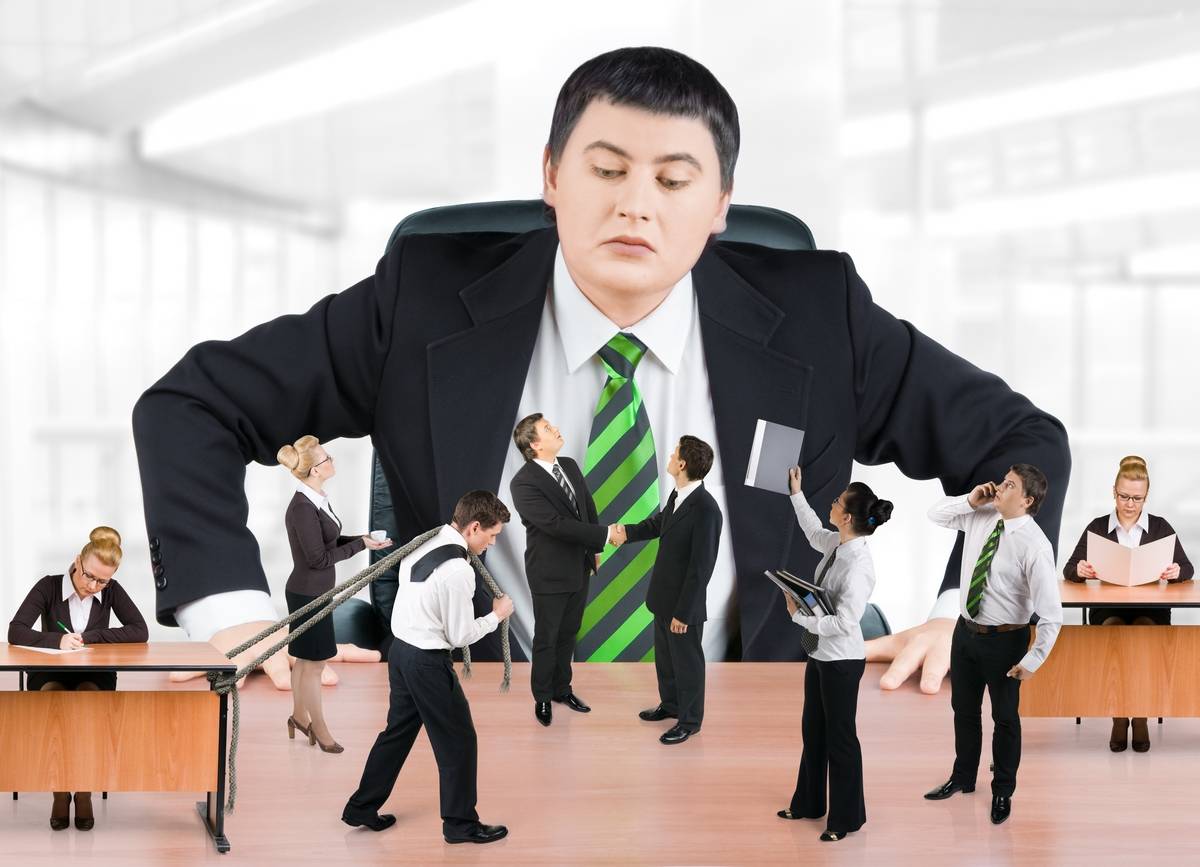 Что делать, если вас гнобит начальник: 6 практических советов